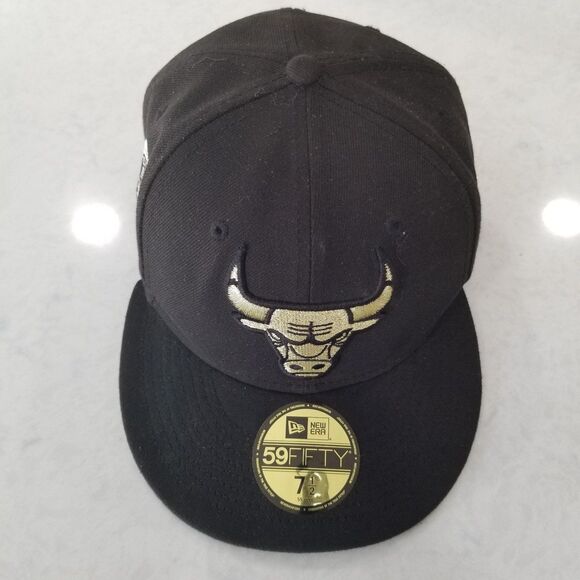 Men's Chicago Bulls New Era Black 59fifty Day 59FIFTY Fitted HatSize 7 1/2 - Picture 1 of 11
